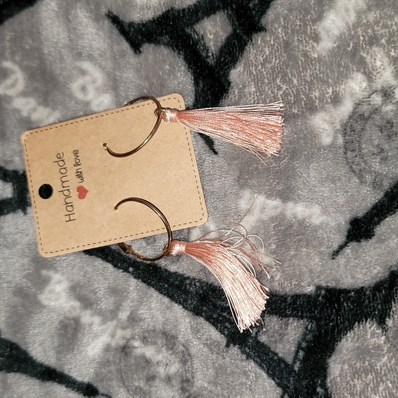 Earrings - Picture 2 of 6